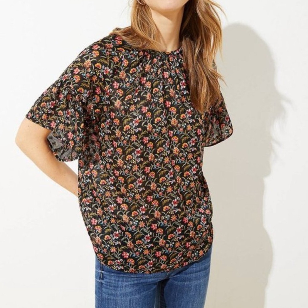 Loft Floral Flutter Sleeve Tie Back Top Size Medium